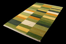 Lade das Bild in den Galerie-Viewer, Kiliem Tapis india originale CM 300x200 - Verde
