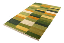 Carica l&#39;immagine nel visualizzatore di Gallery, Kiliem Tapis india originale CM 300x200 - Verde
