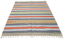 Carica l'immagine nel visualizzatore di Gallery, kilim indian original faiT main (180x120 cm)
