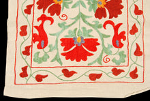Lade das Bild in den Galerie-Viewer, Kilim Indo Suzani Ghelem Alfombras Gipsy CM 160x60
