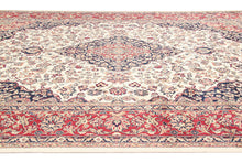Load image into Gallery viewer, Galleria Farah1970 - 230x160 CM TAPPETO Autentico, Originale e Fatto a Macchi
