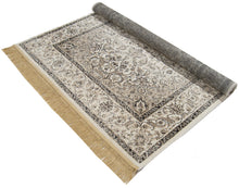 Load image into Gallery viewer, Galleria Farah1970 - 230x160 CM TAPPETO Autentico, Originale e Fatto a Macchi
