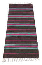 Lade das Bild in den Galerie-Viewer, (Machine washable 30°) Kilim Original Authentic Hand Made 140x57 CM
