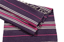 Lade das Bild in den Galerie-Viewer, (Machine washable 30°) Kilim Original Authentic Hand Made 140x57 CM
