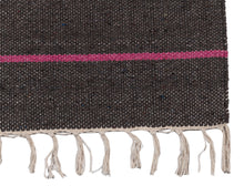 Carica l&#39;immagine nel visualizzatore di Gallery, (Machine washable 30°) Kilim Original Authentic Hand Made 140x57 CM
