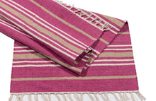 Carica l'immagine nel visualizzatore di Gallery, (Machine washable 30°) Kilim Original Authentic Hand Made 140x57 CM
