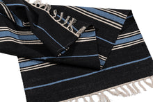 Carica l&#39;immagine nel visualizzatore di Gallery, (Machine washable 30°) Kilim Original Authentic Hand Made 140x57 CM
