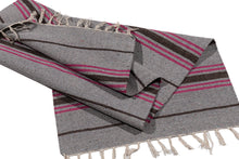 Lade das Bild in den Galerie-Viewer, (Machine washable 30°) Kilim Original Authentic Hand Made 140x57 CM
