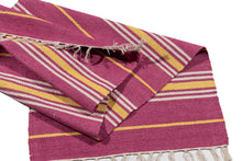 Carica l&#39;immagine nel visualizzatore di Gallery, (Machine washable 30°) Kilim Original Authentic Hand Made 140x57 CM
