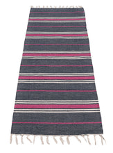 Lade das Bild in den Galerie-Viewer, (Machine washable 30°) Kilim Original Authentic Hand Made 140x57 CM
