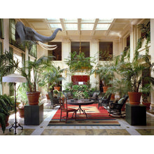 Load image into Gallery viewer, Kilim indiano autentico e originale, fatto a mano, 200x140 cm
