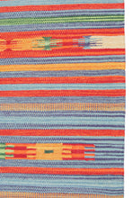 Carica l'immagine nel visualizzatore di Gallery, Kilim Original, authentisch handmade Cotton 140x70 CM (galleriafarah1970)
