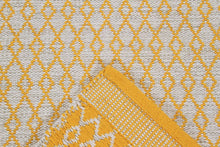Lade das Bild in den Galerie-Viewer, Galleria Farah1970 - 200x140 CM Kilim Autentico, Originale e Fatto a Mano Ideale Per la Sala , Salotto , Ufficio , Seconda casa e la cucina (Lavabile In Lavatrice)
