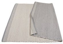 Load image into Gallery viewer, Galleria Farah1970 - 200x140 CM Kilim Autentico, Originale e Fatto a Mano Ideale Per la Sala , Salotto , Ufficio , Seconda casa e la cucina (Lavabile In Lavatrice)
