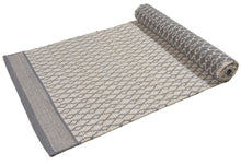 Load image into Gallery viewer, Galleria Farah1970 - 200x140 CM Kilim Autentico, Originale e Fatto a Mano Ideale Per la Sala , Salotto , Ufficio , Seconda casa e la cucina (Lavabile In Lavatrice)
