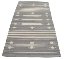 Carica l'immagine nel visualizzatore di Gallery, 120x60 CM Autentik Kilim Kelem Original Hand Made MOERN STYL
