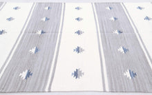 Carica l&#39;immagine nel visualizzatore di Gallery, Elegant Original Authentic Hand Made Carpet 200x140 CM
