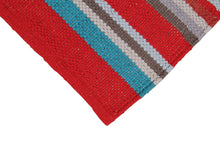 Lade das Bild in den Galerie-Viewer, Autentico Kilim Casa Blanca cotone India 110x50 cm
