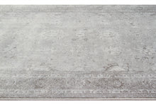 Load image into Gallery viewer, Tappeto Soraya B in viscosa grigio, 60x180 cm
