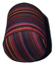 Load image into Gallery viewer, Meraviglioso Puff fatto a mano Tribale - 35x35x35 CM

