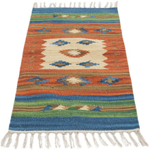 Load image into Gallery viewer, Kilim Autentico, Originale e Fatto a Mano Ideal 80x50 CM 
