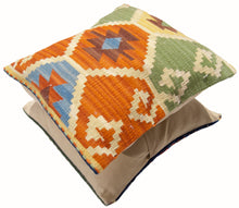 Carica l'immagine nel visualizzatore di Gallery, Autentico Cuscino Quadrato Kilim Fatto A MANO 40x40 CM 
