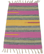 Lade das Bild in den Galerie-Viewer, Galleria Farah1970 - 80x50 CM Kilim Autentico, Originale e Fatto a Mano Ideal
