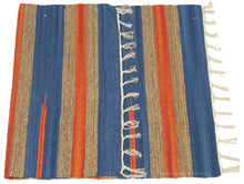 Load image into Gallery viewer, Galleria Farah1970 - 80x50 CM Kilim Autentico, Originale e Fatto a Mano Ideal
