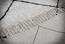 Carica l&#39;immagine nel visualizzatore di Gallery, Kilim Carpets by Jalal TAPPETO BERBERO IN COTONE DES.7 230X160
