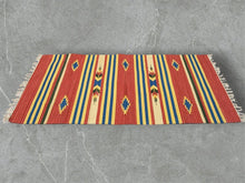 Load image into Gallery viewer, Qualità Kilim Autentico In Cotone 90x60 CM (Galleriafarah1970)
