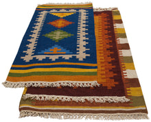 Carica l'immagine nel visualizzatore di Gallery, Kilim Autentico, Originale e Fatto a Mano Ideale 90x60 CM
