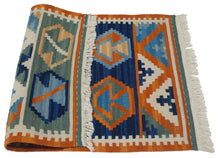 Carica l'immagine nel visualizzatore di Gallery, kilim indiano moderno autentico originale 80x54 CM 

