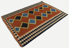Carica l'immagine nel visualizzatore di Gallery, Kilim Original Authentic (197x140 cm) Hand Made With Certificate 
