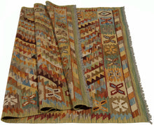 Carica l'immagine nel visualizzatore di Gallery, Autentik Kilim Kelem Original Hand Made Classic STYL 179X128 CM
