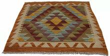 Lade das Bild in den Galerie-Viewer, 52X52 CM AUTENTIC HAND MADE ORIGINAL ORIENTAL AFGANISTAN kilim - #Galleria Fa
