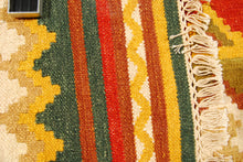 Lade das Bild in den Galerie-Viewer, Original Authentic Hand Made Carpet 200x140 CM
