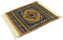 Load image into Gallery viewer, 27x27 CM Piccolo Tappetino Quadrato Autentico Originale Annodato a Mano , Ideale per sotto vasi e sotto oggetti
