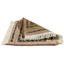 Load image into Gallery viewer, 30x30 CM Piccolo Tappetino Quadrato Autentico Originale Annodato a Mano , Ideale per sotto vasi e sotto oggetti
