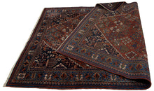 Carica l&#39;immagine nel visualizzatore di Gallery, VINTAGE Authentic original hand knotted carpet 200x137 CM
