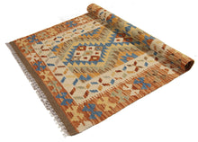Lade das Bild in den Galerie-Viewer, 117x84 CM Autentik Kilim Kelem Original Hand Made Classic STYL
