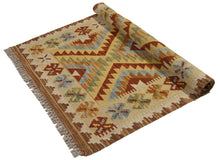 Carica l'immagine nel visualizzatore di Gallery, 124x78 CM Autentik Kilim Kelem Original Hand Made Classic STYL
