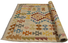 Carica l&#39;immagine nel visualizzatore di Gallery, 155x104 CM Autentik Kilim Kelem Original Hand Made Classic STYL
