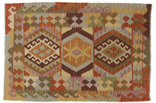 Carica l'immagine nel visualizzatore di Gallery, 154x106 CM Autentik Kilim Kelem Original Hand Made Classic STYL
