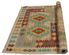 Lade das Bild in den Galerie-Viewer, 146x100 CM Autentik Kilim Kelem Original Hand Made Classic STYL
