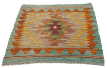 Carica l'immagine nel visualizzatore di Gallery, 53x52 CM Autentik Kilim Kelem Original Hand Made Classic STYL
