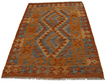 Load image into Gallery viewer, 131x84 CM Kilim Autentico Originale Fatto a Mano Facile da Pulire Stile Tribali
