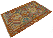 Lade das Bild in den Galerie-Viewer, 130x85 CM Kilim Autentico Originale Fatto a Mano Facile da Pulire Stile Tribali
