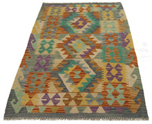 Lade das Bild in den Galerie-Viewer, CM Kilim Autentico Originale Fatto a Mano Facile da Pulire Stile Tribali
