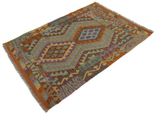 Carica l'immagine nel visualizzatore di Gallery, 114x81 CM Kilim Autentico Originale Fatto a Mano Facile da Pulire Stile Tribali
