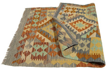 Carica l'immagine nel visualizzatore di Gallery, 120x75 CM Kilim Autentico Originale Fatto a Mano Facile da Pulire Stile Rustico
